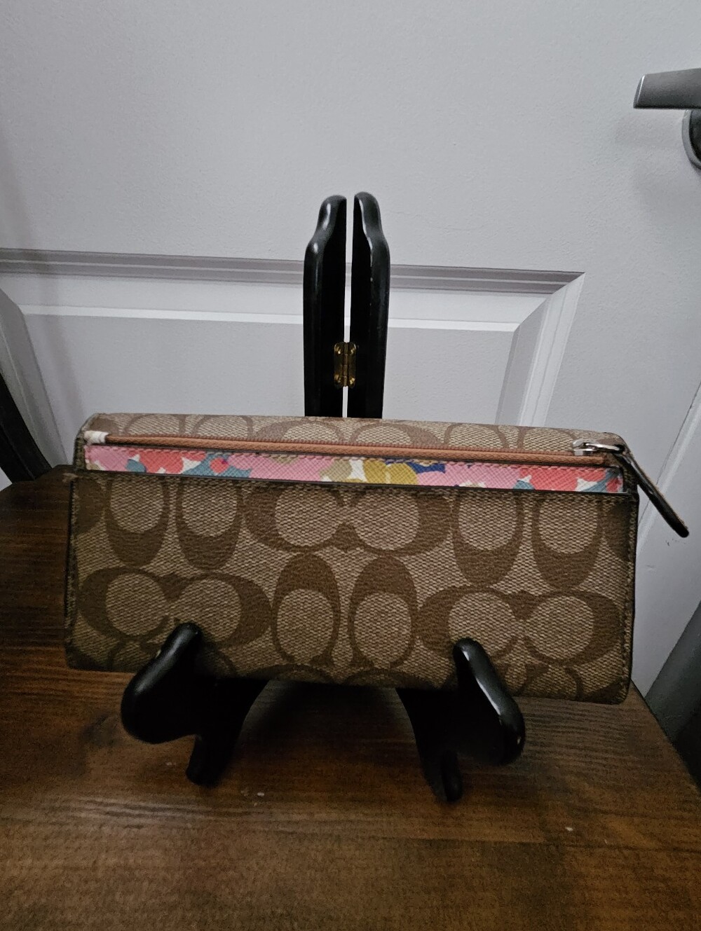 COACH Peyton Signature Slim Envelope Wallet w/ Floral Pouch Insert - Picture 11 of 13